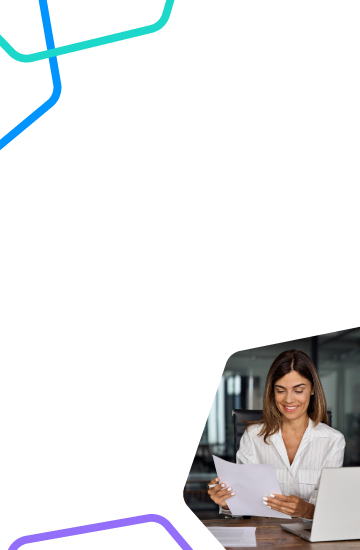 Foto de jovem empresria em ambiente de trabalho.